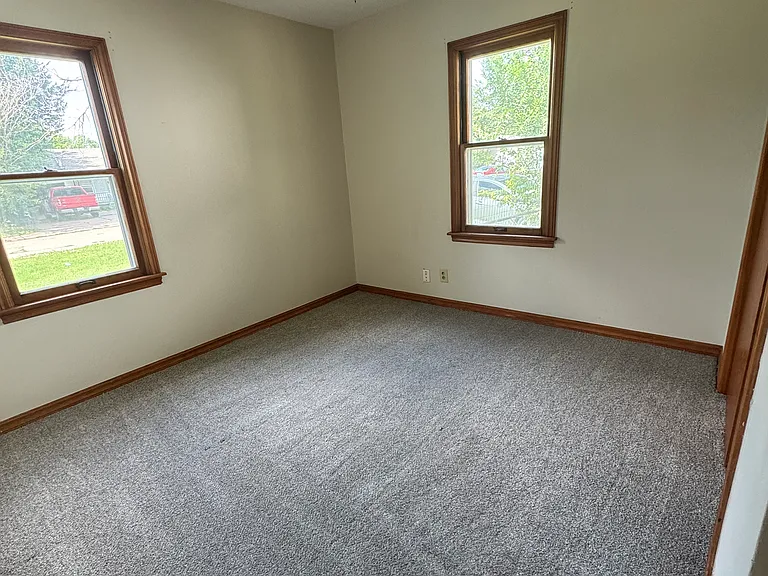 1417 W Hudson Dr — Photo 9