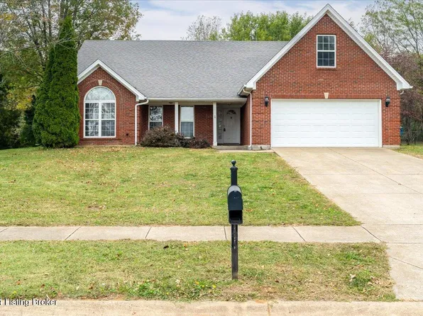 1915 Prestwick Dr, La Grange, KY 40031