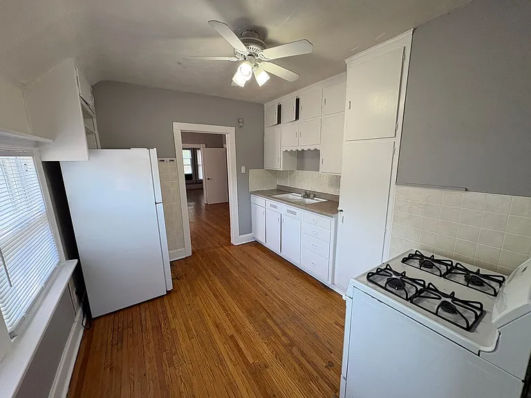 2960 P — Photo 7