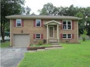 571 Pinewood Cir, Fort Oglethorpe, GA 30742