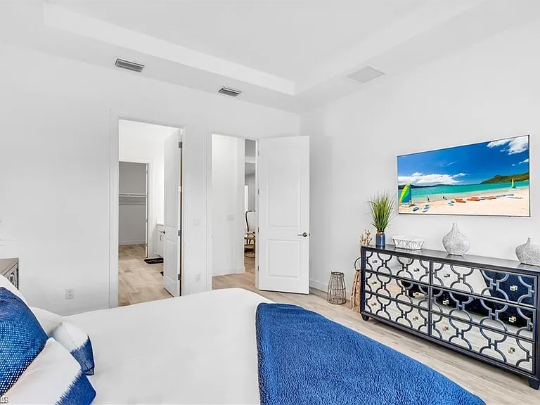 8911 Cappello Ct — Photo 12