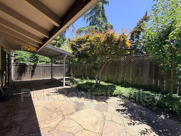 3440 W Benjamin Holt Dr — Photo 25