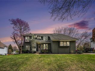13109 Windsor Cir, Leawood, KS 66209