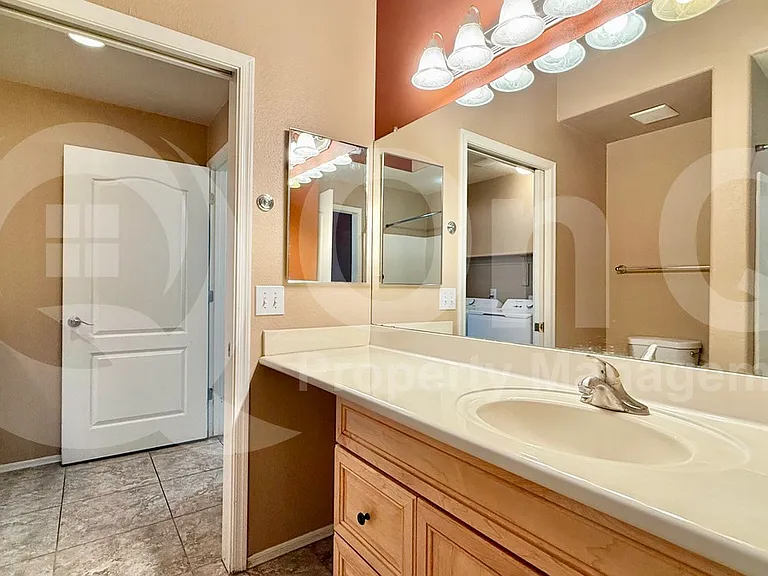 2929 W Yorkshire Dr #1041 — Photo 12