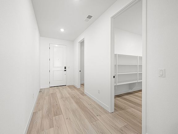 3 web or mls Lennar 3028 W Orco Ln 3
