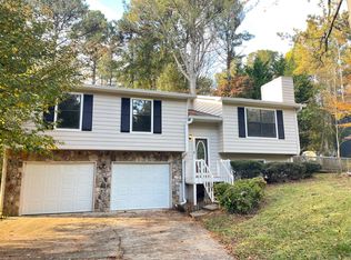 120 Paces Meadows Ln, Dallas, GA 30157
