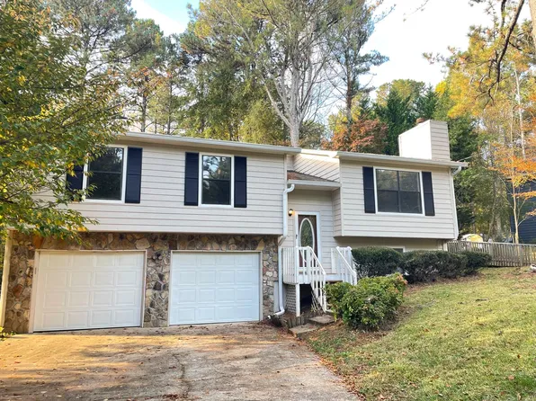 120 Paces Meadows Ln, Dallas, GA 30157