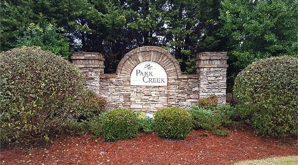 1st image of 204 Park Creek Dr