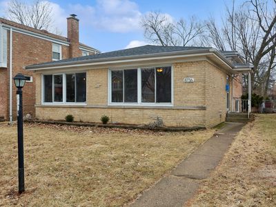 8736 Hamlin Ave, Skokie, IL, 60076