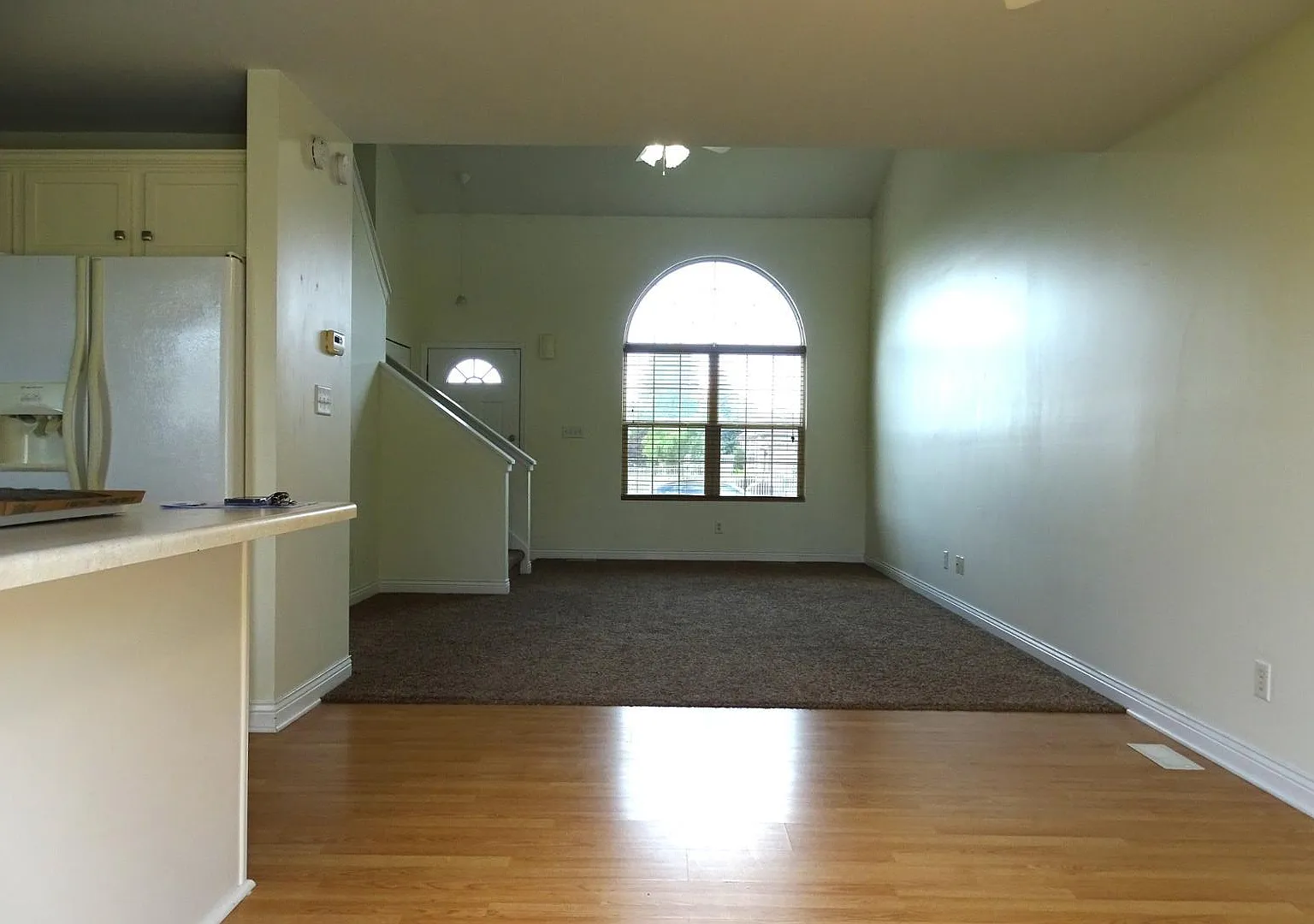 2 bed, 2.5 bath, 1629 sqft, $1,600 — Photo 2
