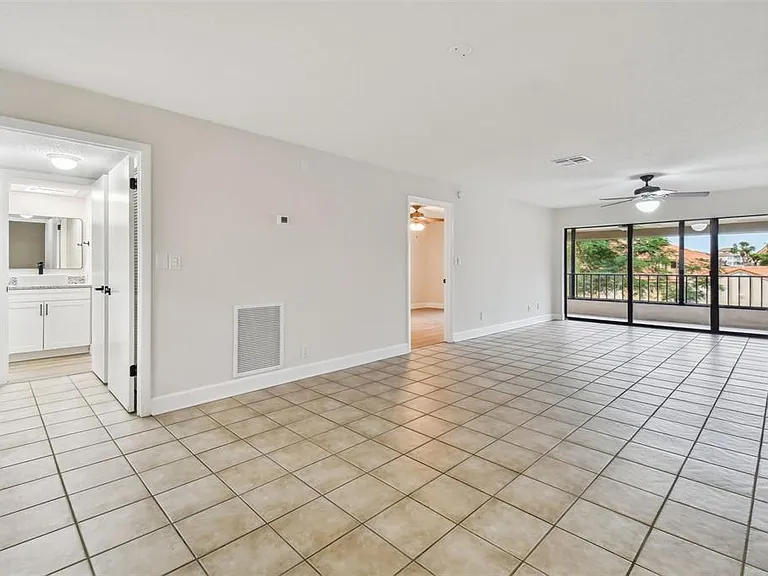 4800 Brittany Dr S #102 — Photo 17