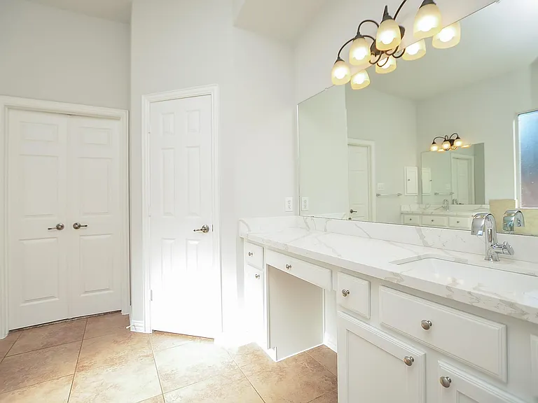 4315 Village Forest Dr — Photo 22