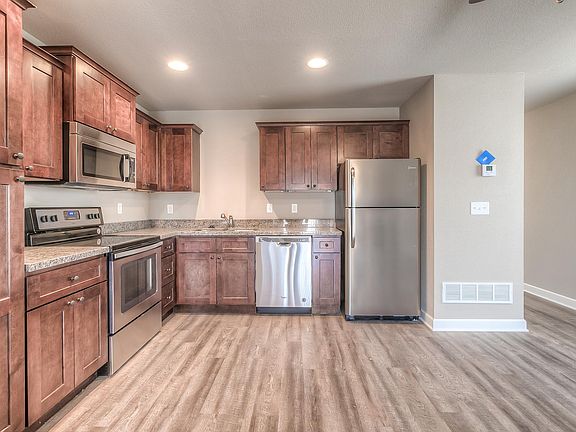 2nd image of 10524 Kane Dr #10524