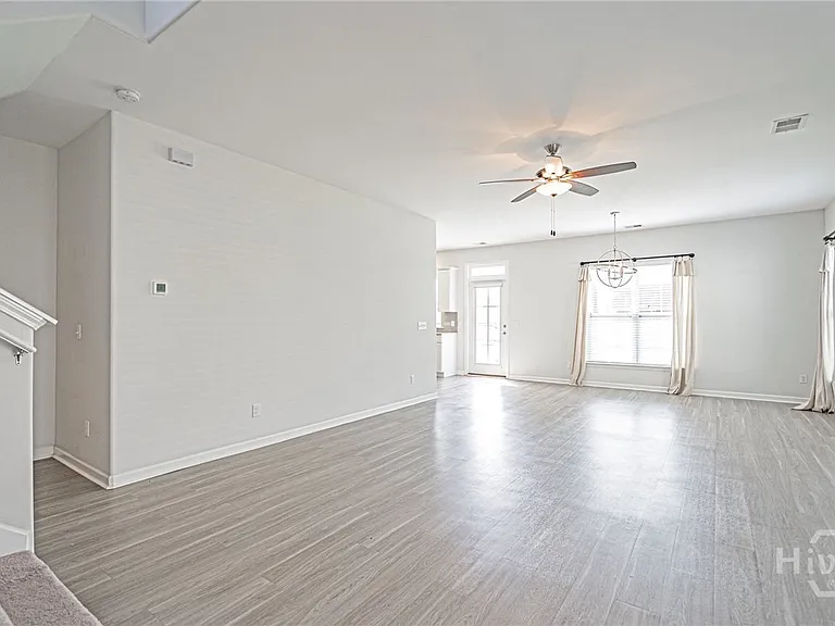 185 Brickhill Cir — Photo 4