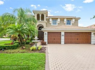9262 Delemar Ct, Wellington, FL 33414