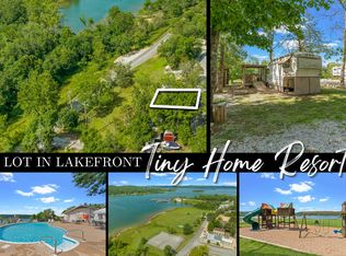 546 Jellystone Ave, Hollister, MO 65672
