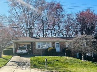 6613 Summerhill Rd, Temple Hills, MD 20748