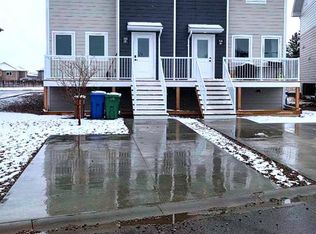 50 N Sage Brush Ave #A & B, Taber, AB T1G0E8