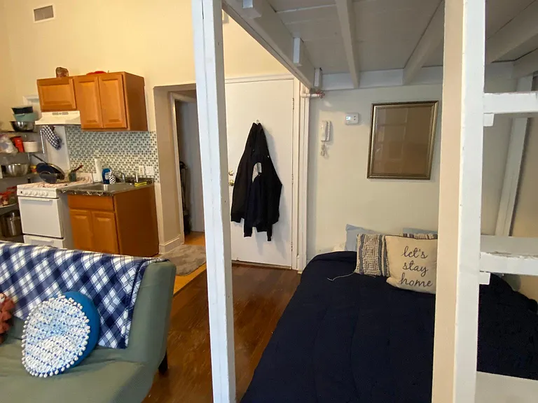 2123 Walnut St #3F — Photo 8