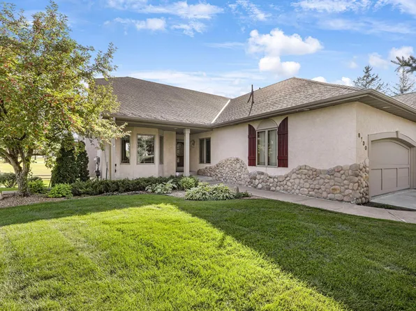 8700 Wedgemere Dr, Victoria, MN 55386