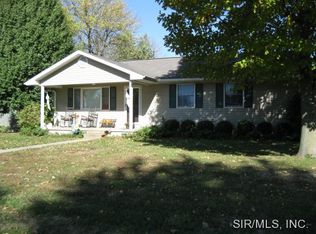 283 E Lewis St, Palmyra, IL 62674