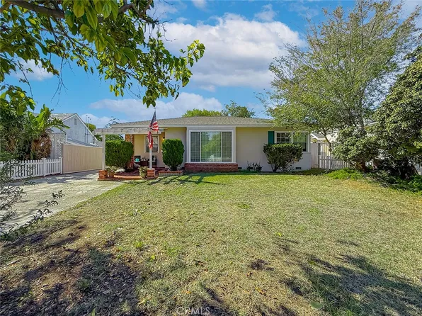 6223 Klump Ave, North Hollywood, CA 91606