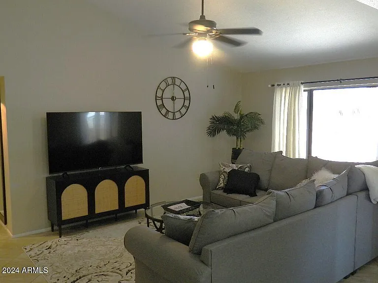 13931 W Oak Glen Dr — Photo 10