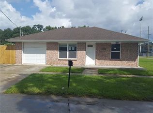 3032 Farmsite Rd, Violet, LA 70092