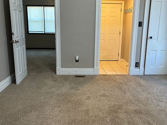 4th image of 1701 Boyd St