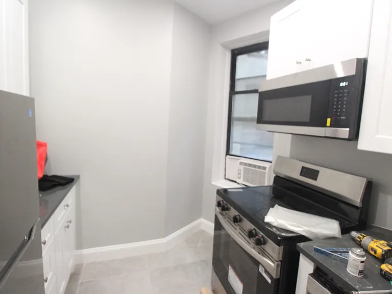 192 Claremont Ave #1D — Photo 12