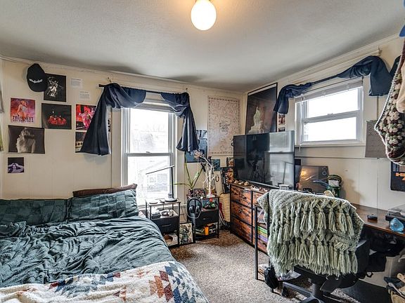 2nd image of 313 Power St