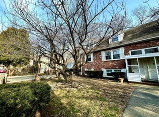 8 Andria Rd #1, Hyde Park, MA 02136