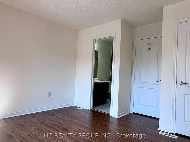 5257 Major Mackenzie Dr E — Photo 10