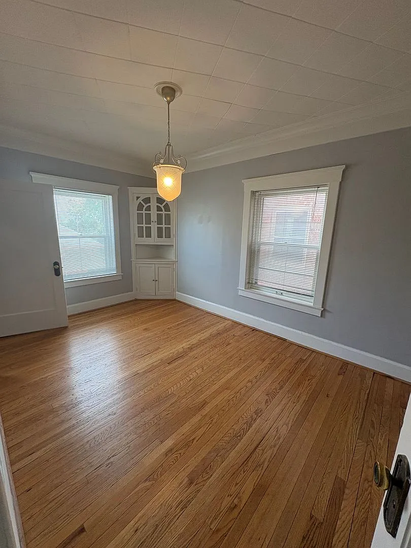 Idalia Apartments (115 N. 33rd St.) — Photo 3