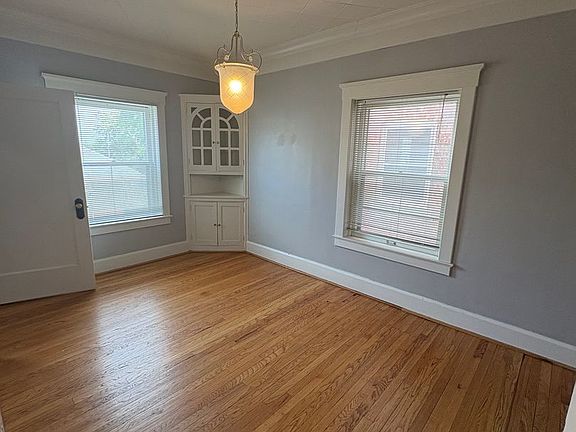 3rd image of 115 N 33rd St APT 6