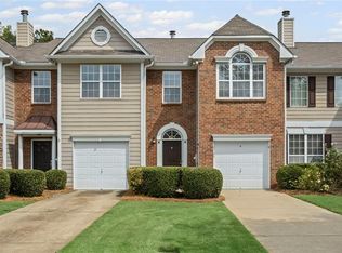 172 Oak Green Dr, Lawrenceville, GA 30044