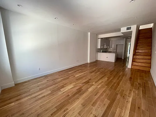 Rented by Best Apartments North Inc | media 1