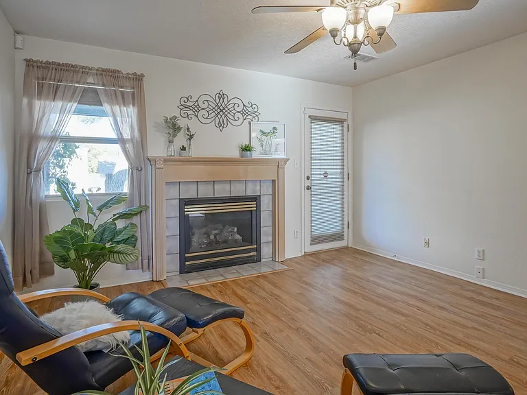 3146 Chama Meadows Dr NE — Photo 8