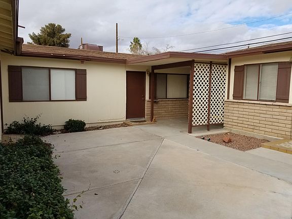 Courtyard from 2nd entry to your Apt B by Apt C and D.
