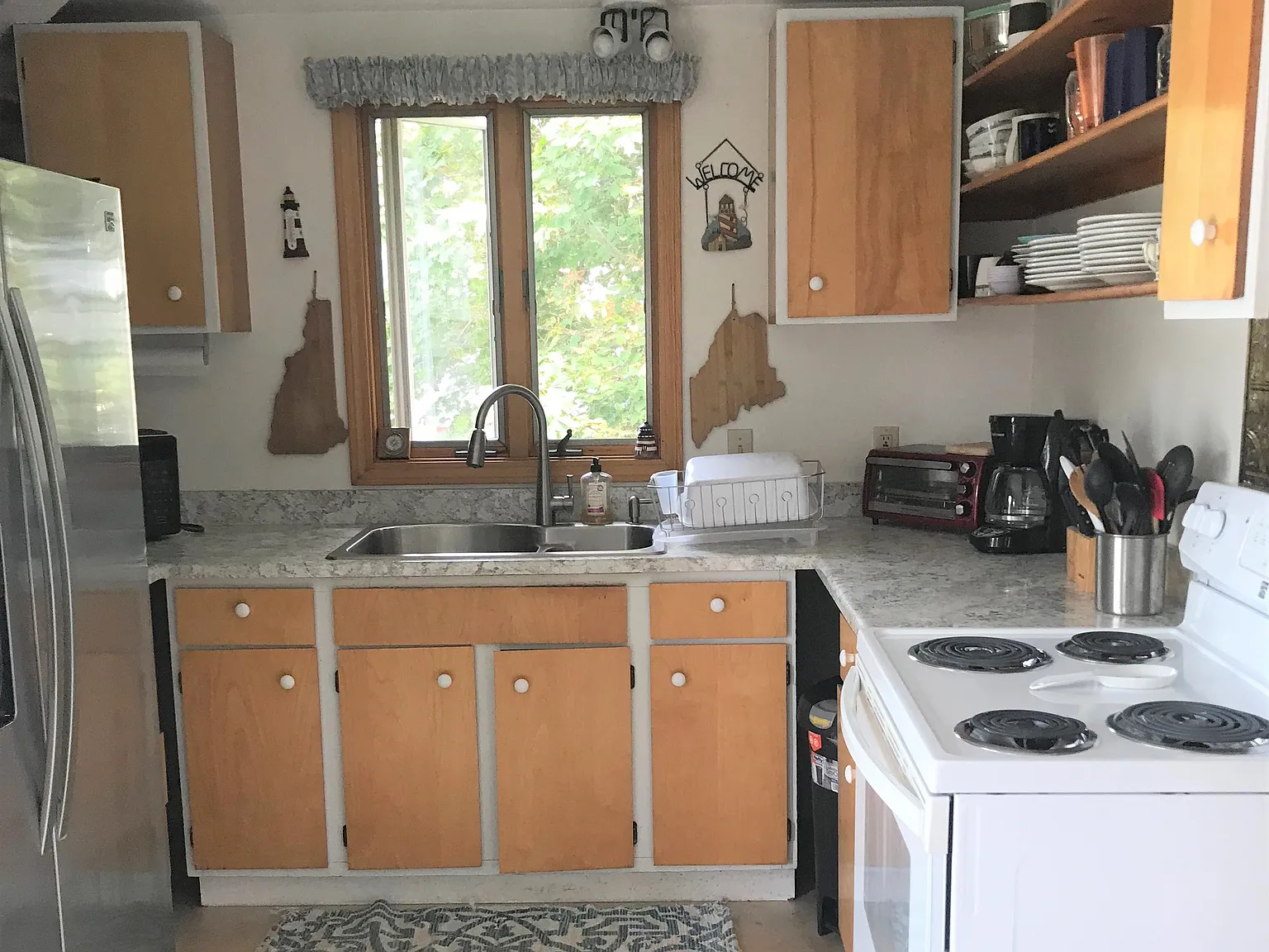 3 bed, 1180 sqft, $2,200 — Photo 2