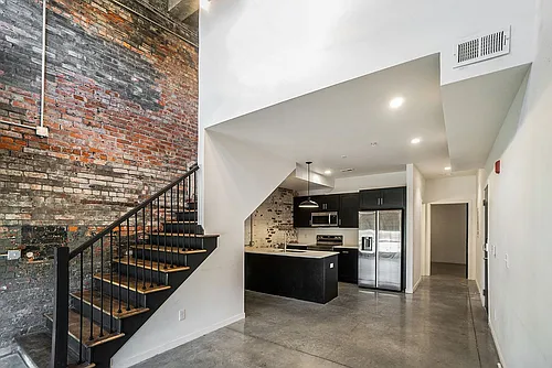 2645 Madison Ave Photo 1
