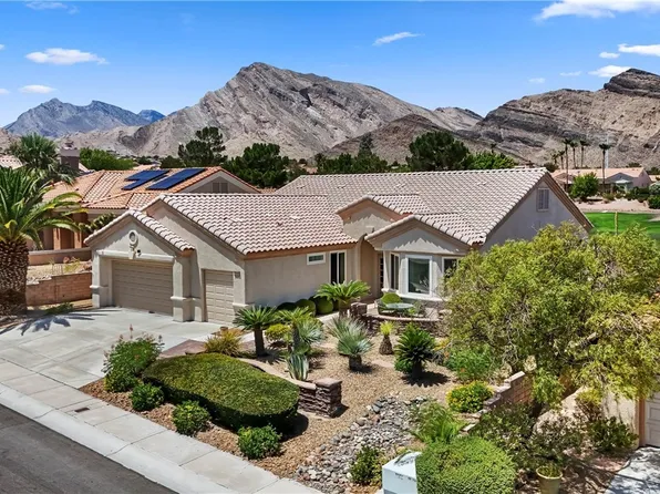 10404 Back Plains Dr, Las Vegas, NV 89134