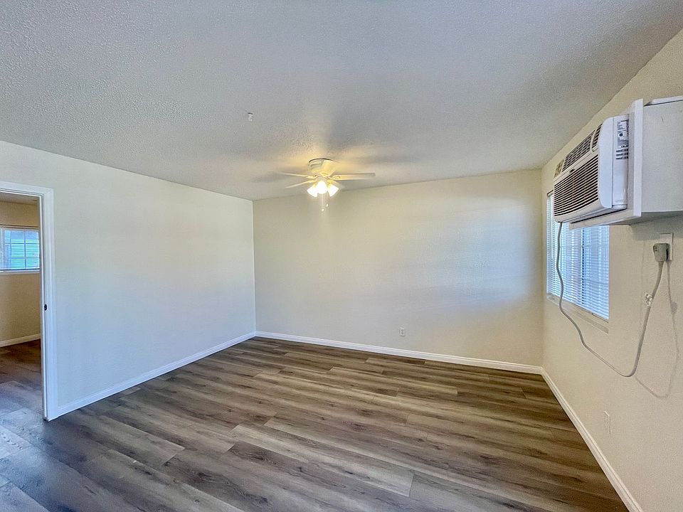 1st image of 15865 Vanowen St APT 11