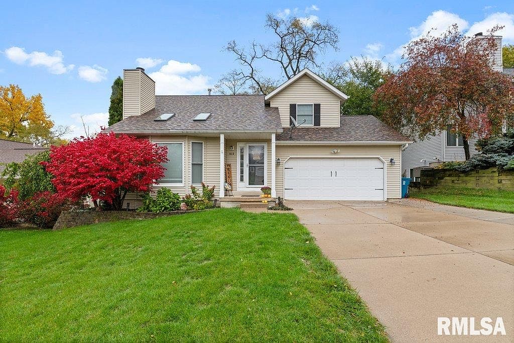 613 N 4th St, Le Claire, IA 52753 Zillow