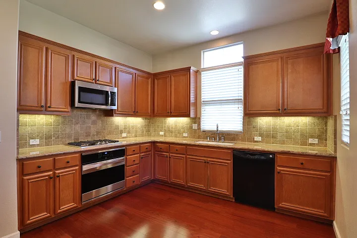 2300 Magnolia Bridge Dr — Photo 7