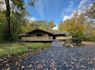 43W310 Hawkeye Dr, Elburn, IL 60119