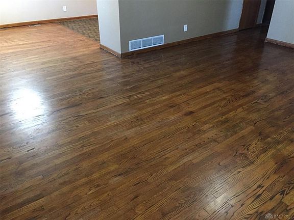 4th image of 302 Lincoln Park Blvd