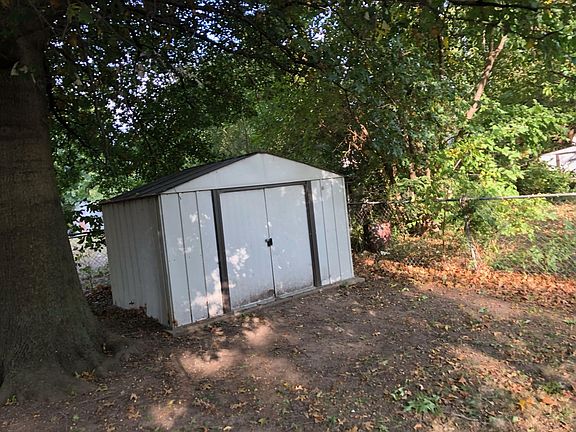 Storage shed