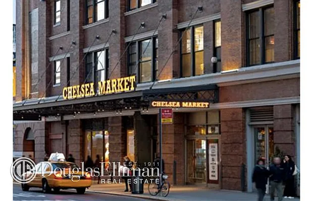 Rented by Douglas Elliman | media 27