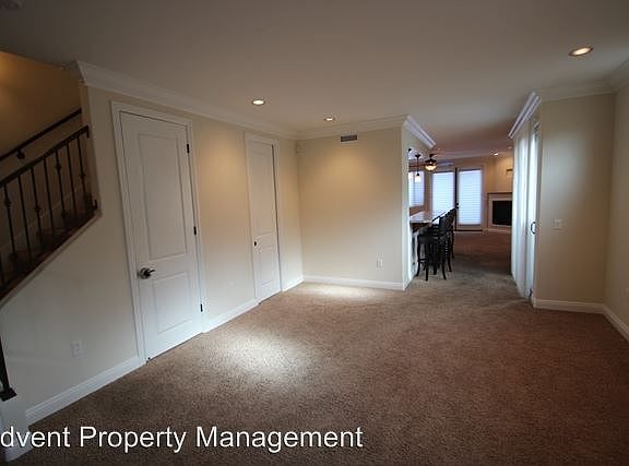 4th image of 1064 Diamond St